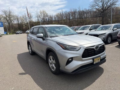 2023 Toyota Highlander LE