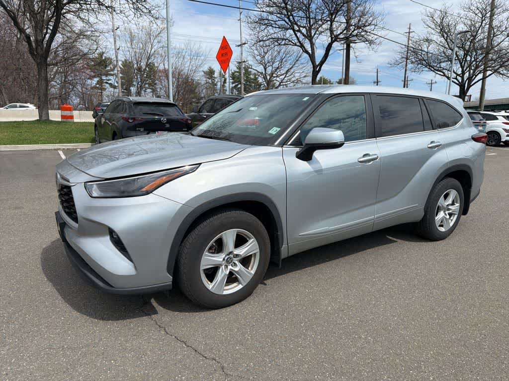 2023 Toyota Highlander LE