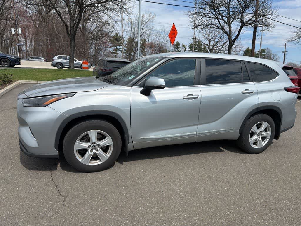 2023 Toyota Highlander LE