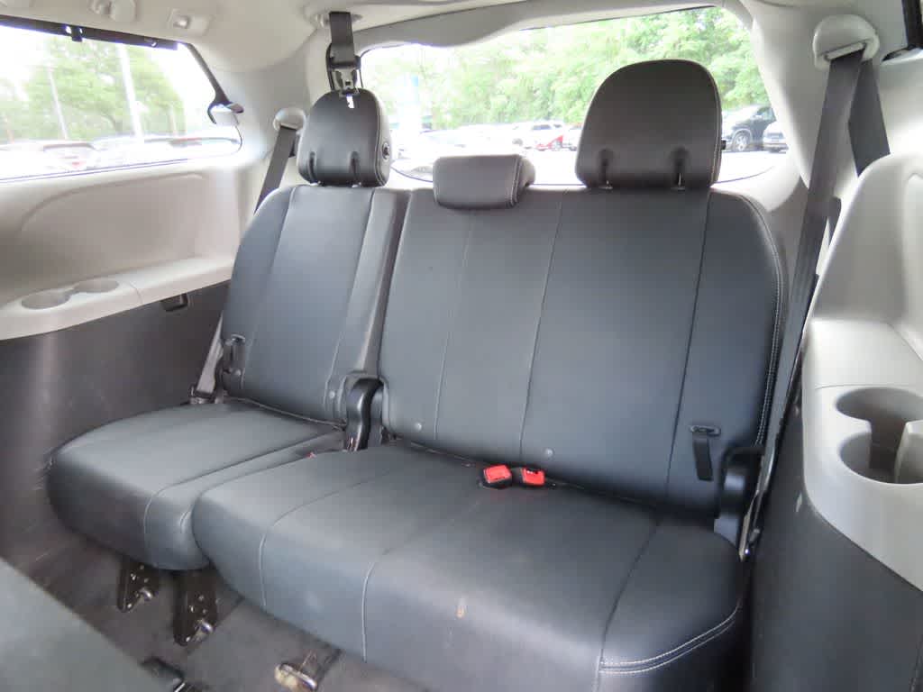 2015 Toyota Sienna SE