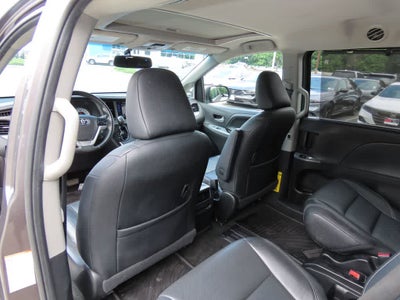2015 Toyota Sienna SE