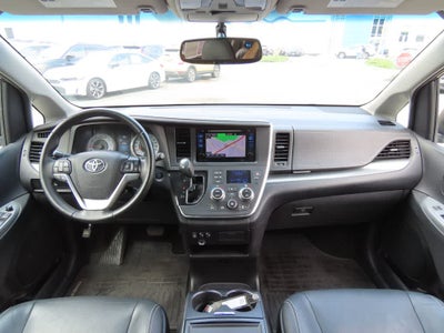 2015 Toyota Sienna SE