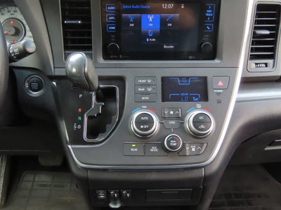 2015 Toyota Sienna SE