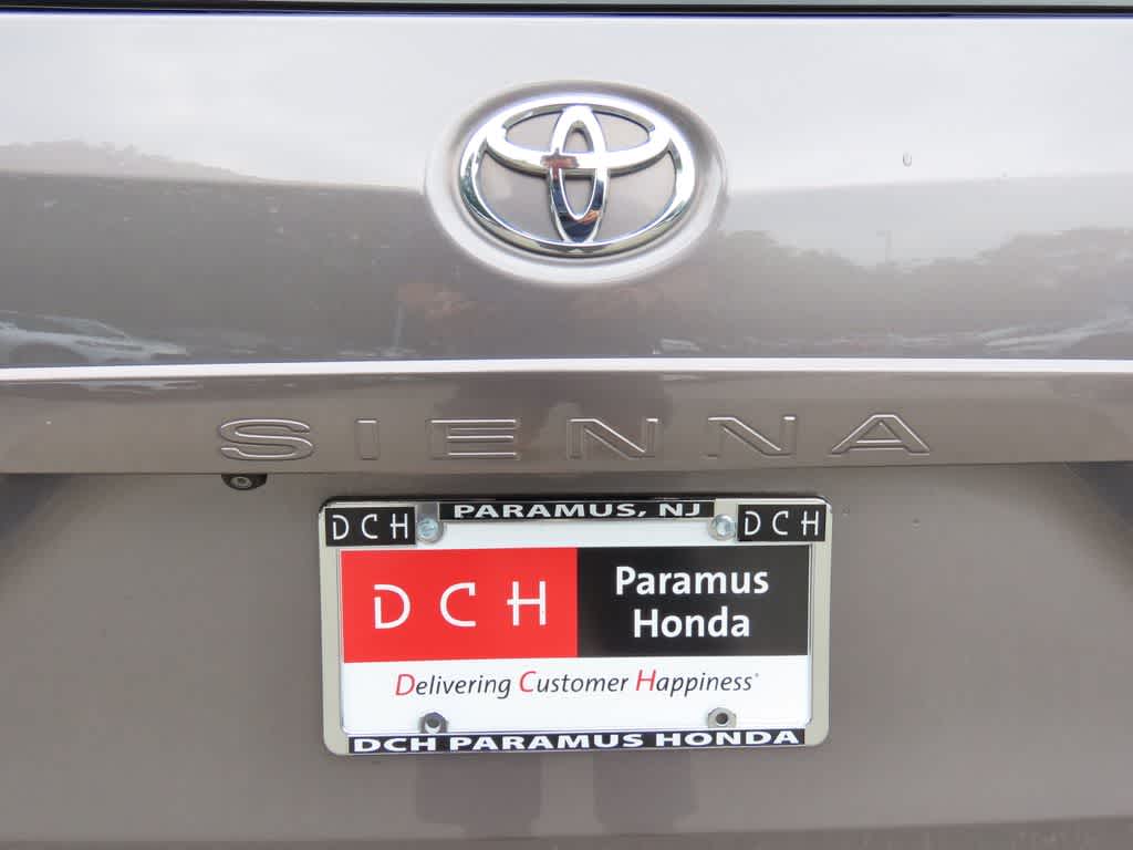 2015 Toyota Sienna SE