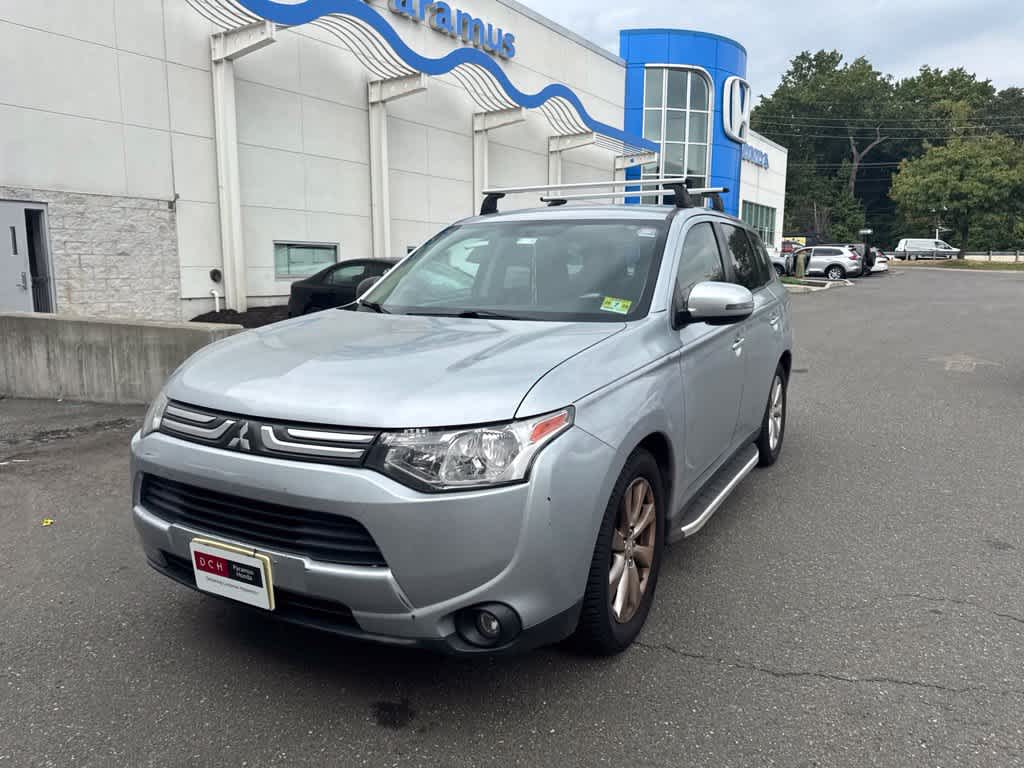 2014 Mitsubishi Outlander SE