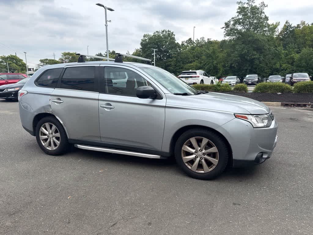 2014 Mitsubishi Outlander SE