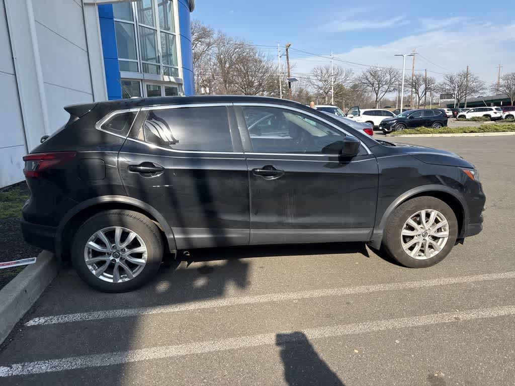 2022 Nissan Rogue Sport S