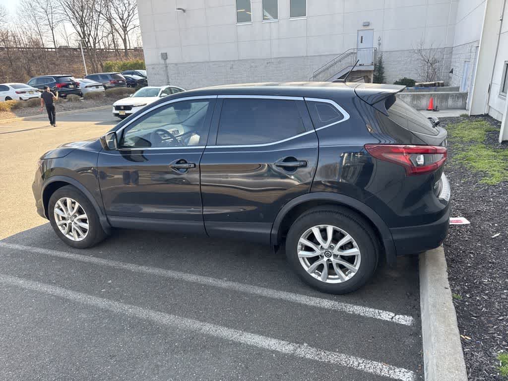 2022 Nissan Rogue Sport S