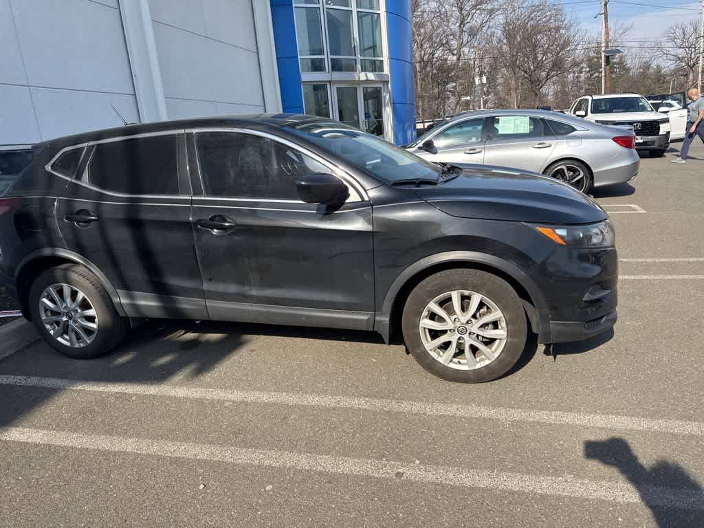 2022 Nissan Rogue Sport S