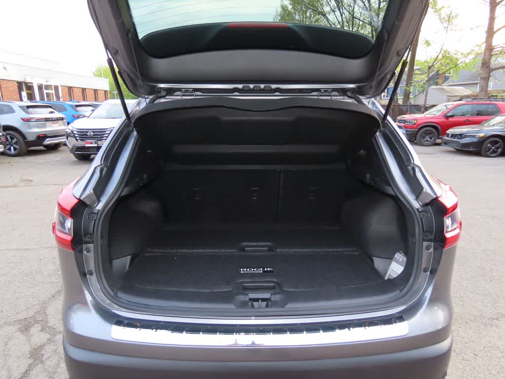 2021 Nissan Rogue Sport SV