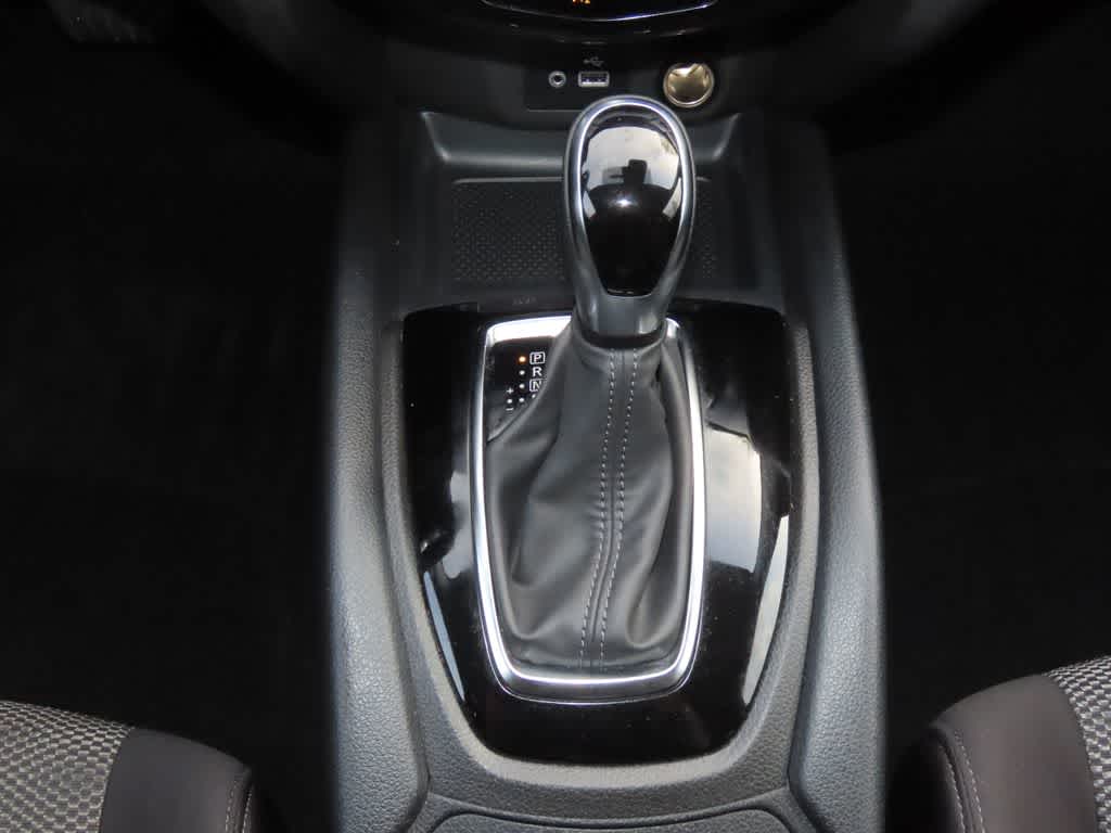 2021 Nissan Rogue Sport SV