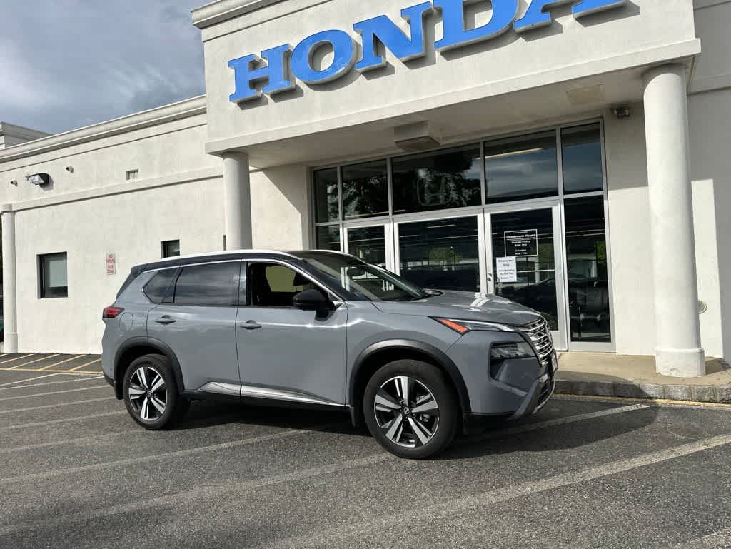 2025 Nissan Rogue SL