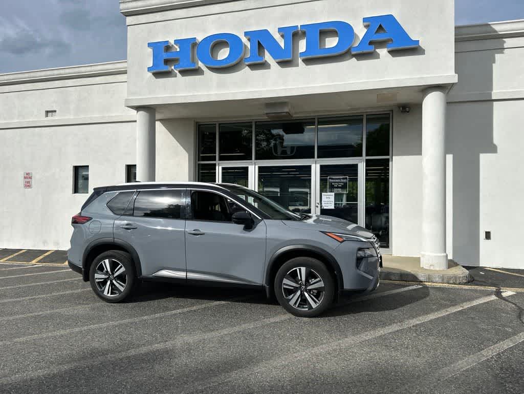 2025 Nissan Rogue SL