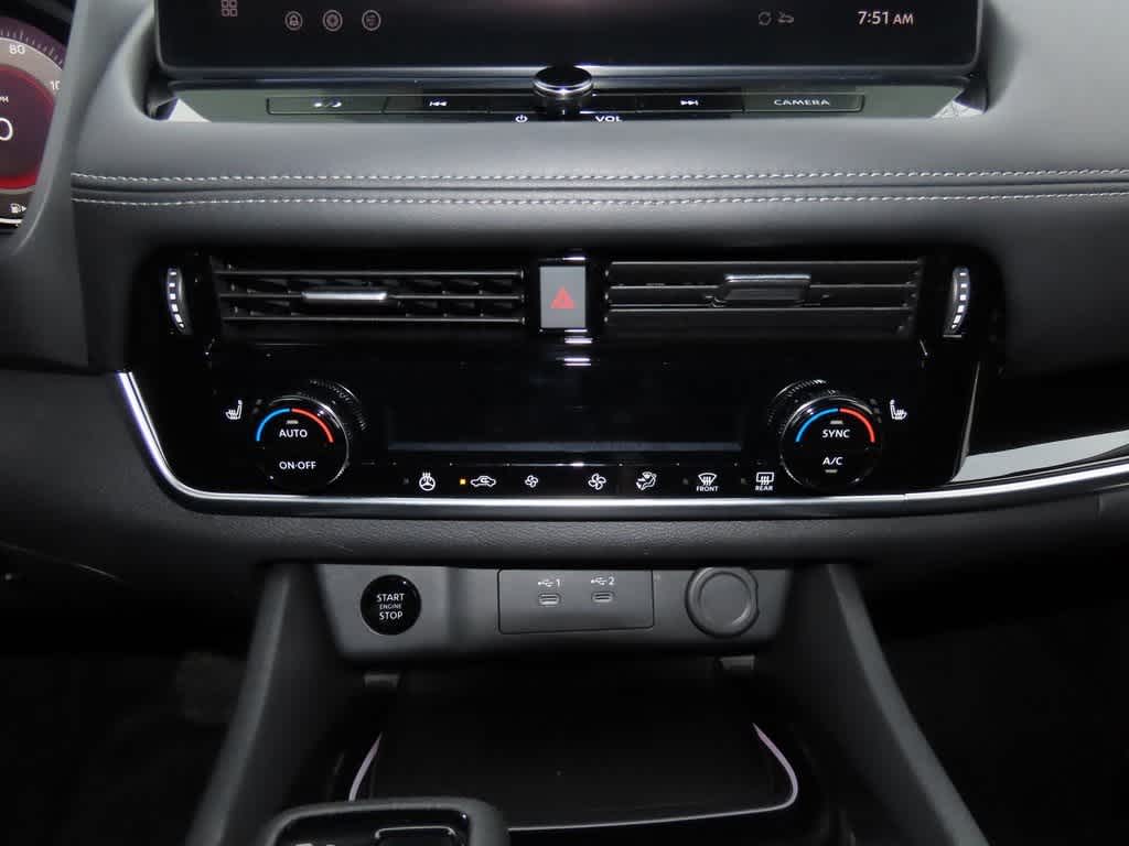 2025 Nissan Rogue SL