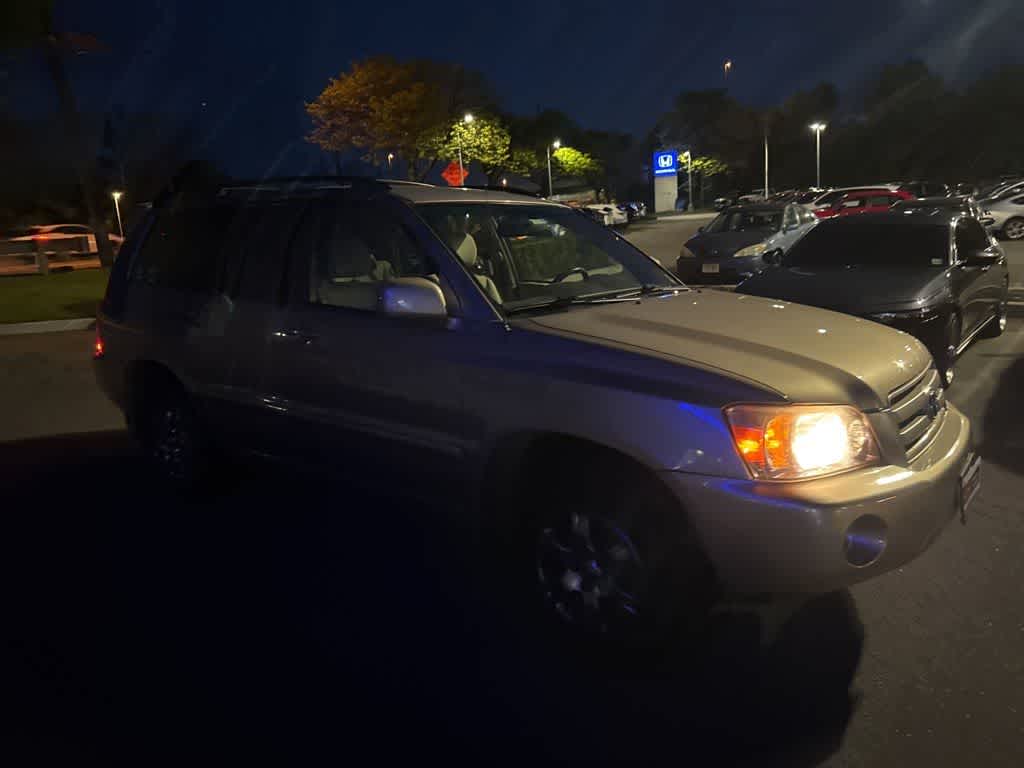 2004 Toyota Highlander 4dr V6 4WD w/3rd Row (Natl)
