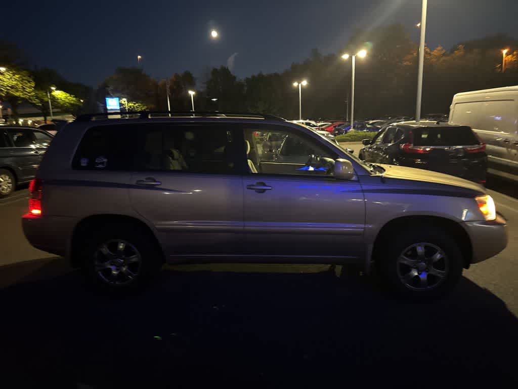 2004 Toyota Highlander 4dr V6 4WD w/3rd Row (Natl)