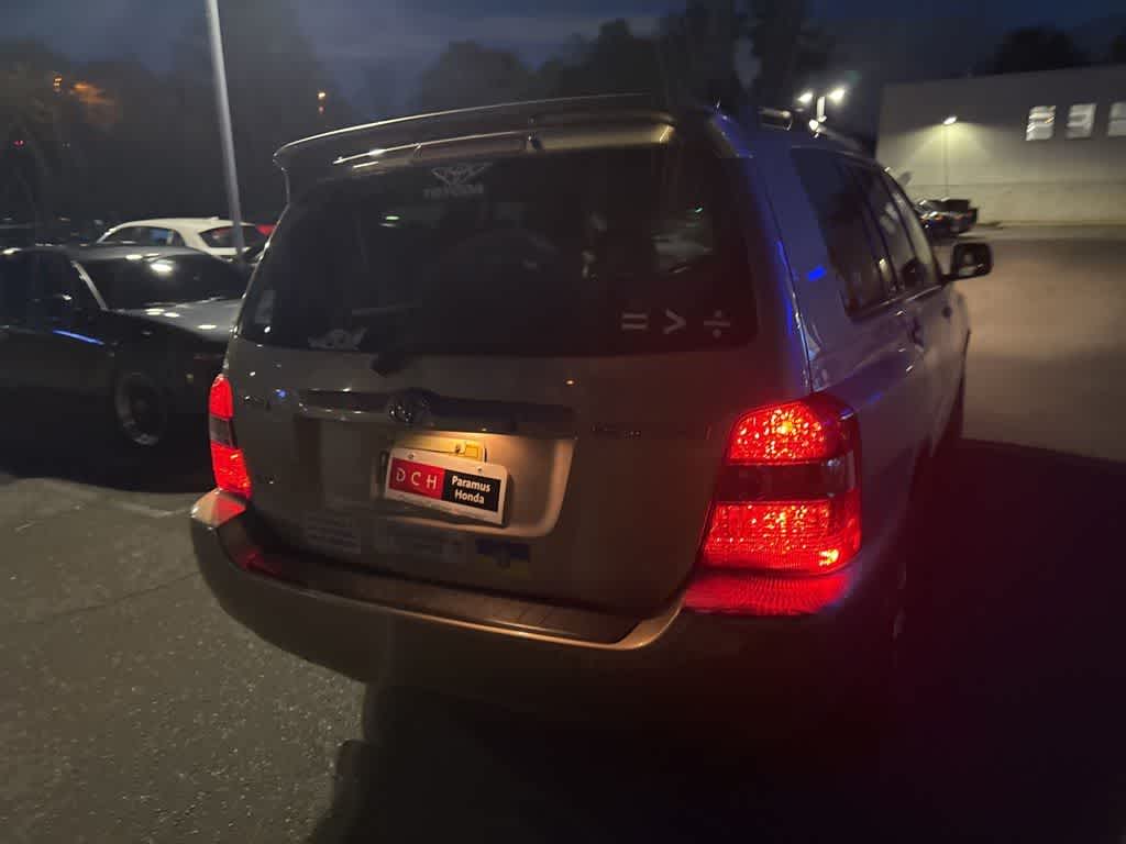 2004 Toyota Highlander 4dr V6 4WD w/3rd Row (Natl)