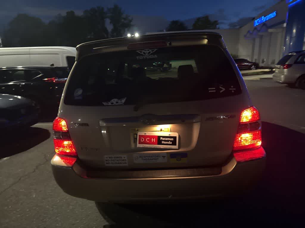 2004 Toyota Highlander 4dr V6 4WD w/3rd Row (Natl)
