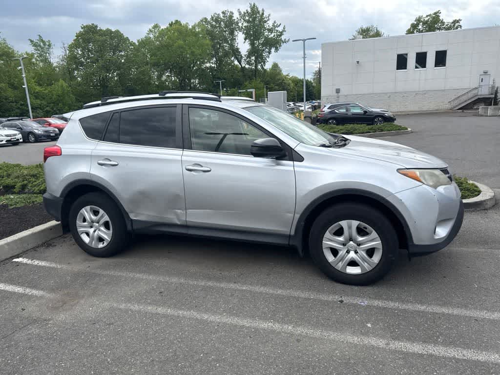 2013 Toyota RAV4 LE