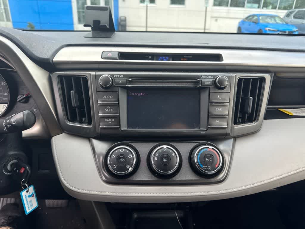 2013 Toyota RAV4 LE