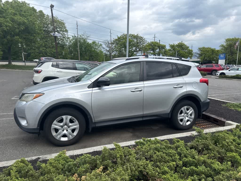 2013 Toyota RAV4 LE