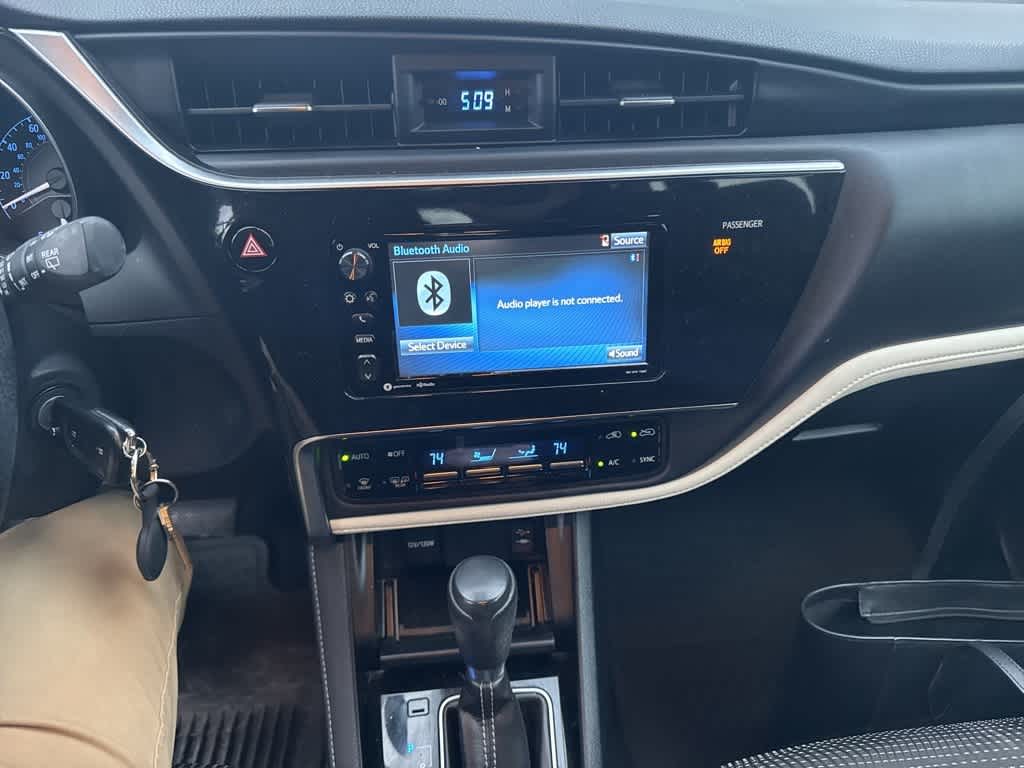 2017 Toyota Corolla iM CVT (Natl)