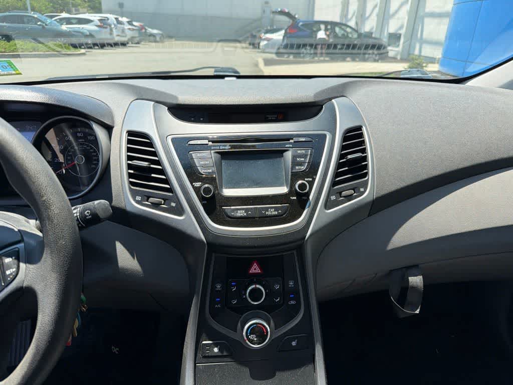 2014 Hyundai Elantra SE