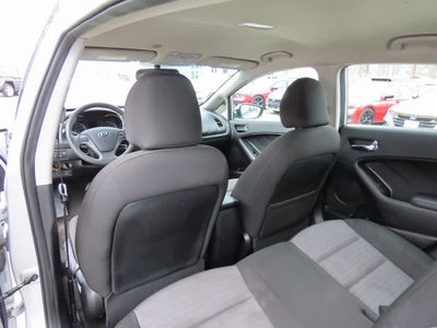 2016 Kia Forte 5-Door LX