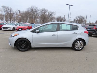 2016 Kia Forte 5-Door LX