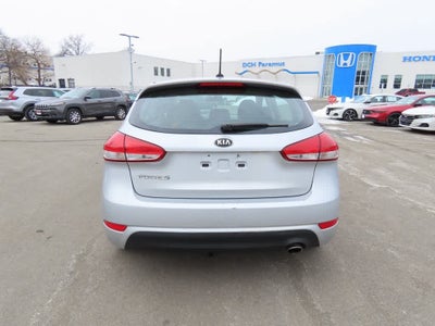 2016 Kia Forte 5-Door LX