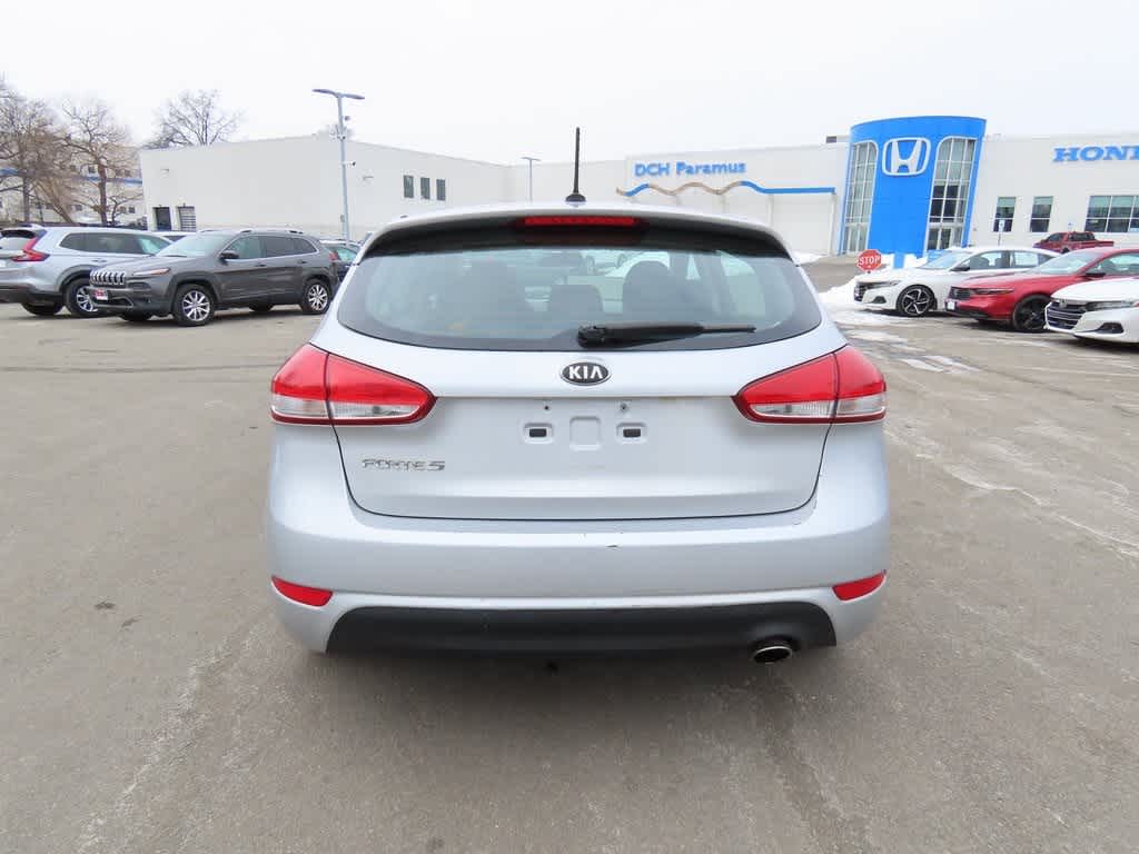 2016 Kia Forte 5-Door LX