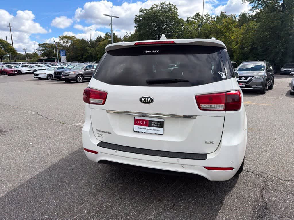 2017 Kia Sedona LX