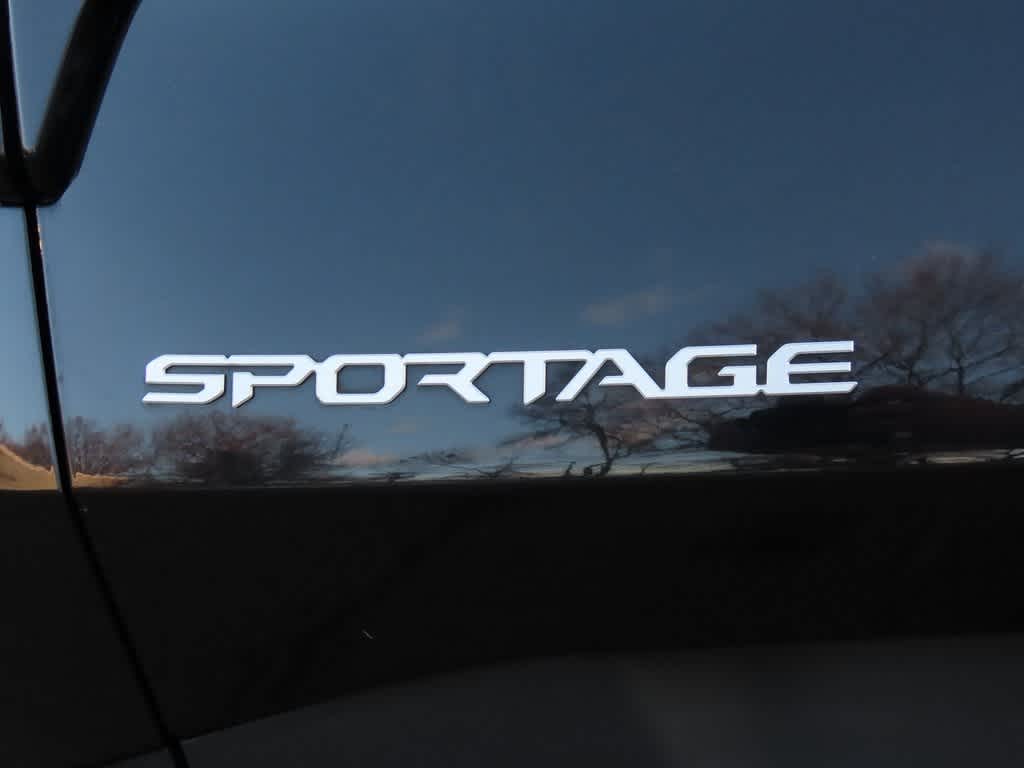 2023 Kia Sportage Hybrid LX