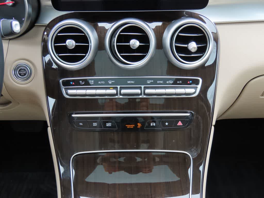 2021 Mercedes-Benz GLC 300 GLC 300