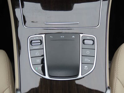 2021 Mercedes-Benz GLC 300 GLC 300