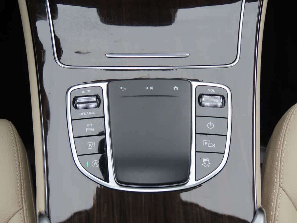 2021 Mercedes-Benz GLC 300 GLC 300