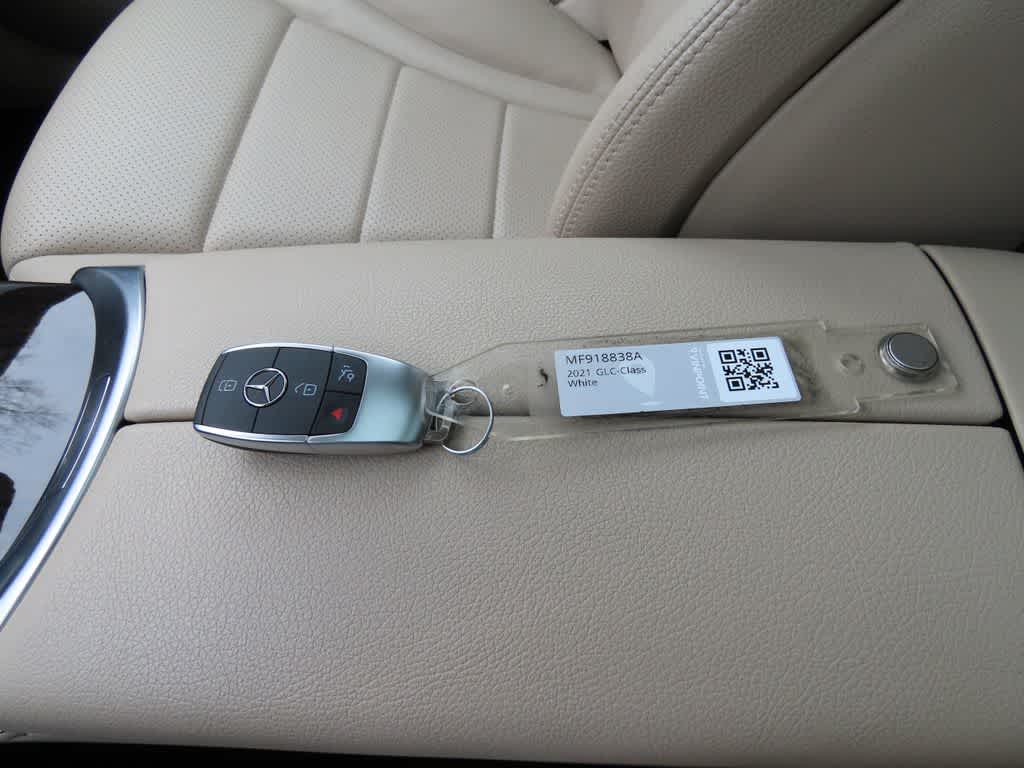 2021 Mercedes-Benz GLC 300 GLC 300