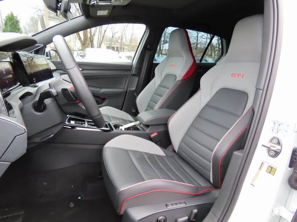 2024 Volkswagen Golf GTI Autobahn